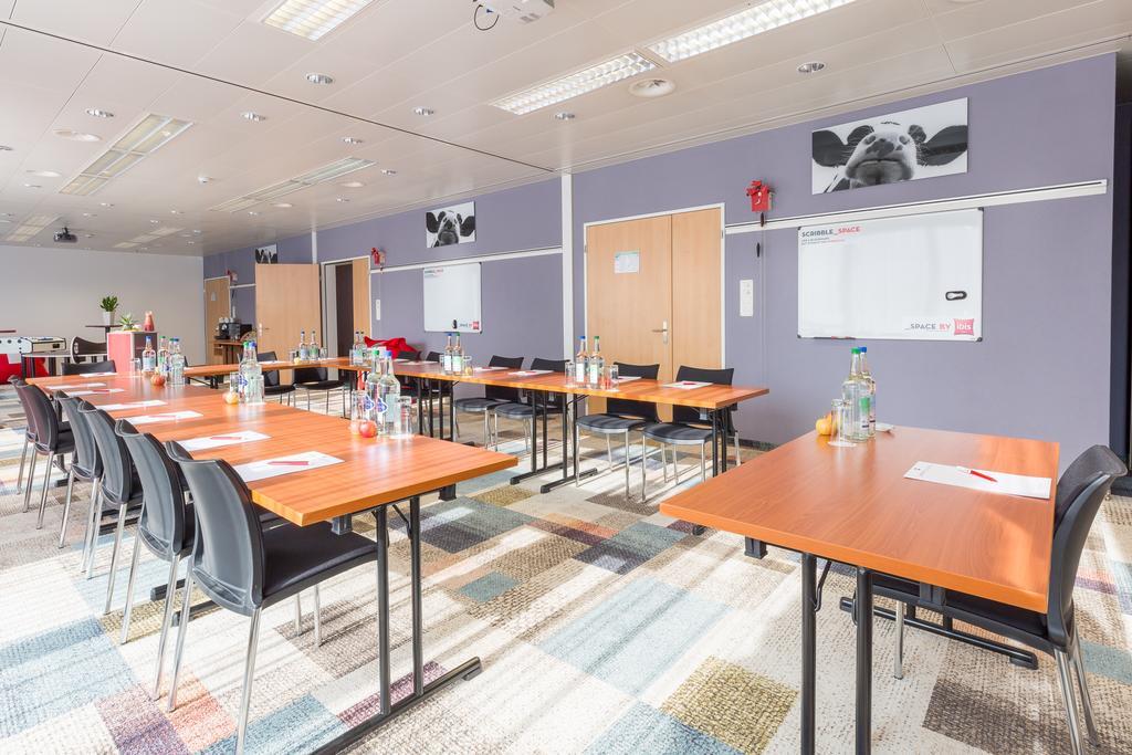 Ibis Zuerich Messe Airport Hotel Ngoại thất bức ảnh